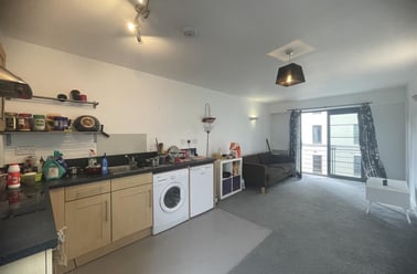 Park West, Radford, Derby road - Image 2